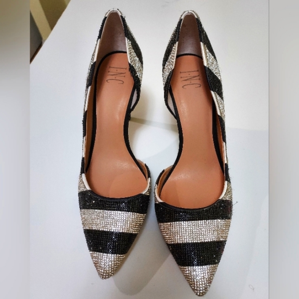 GENTLY WORN INC BRAND Striped  Sequined Stilettos SZ 10